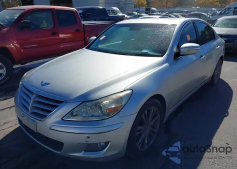 2010 Hyundai Genesis 4.6 from USA, damaged, VIN KMHGC4DF5AU071728